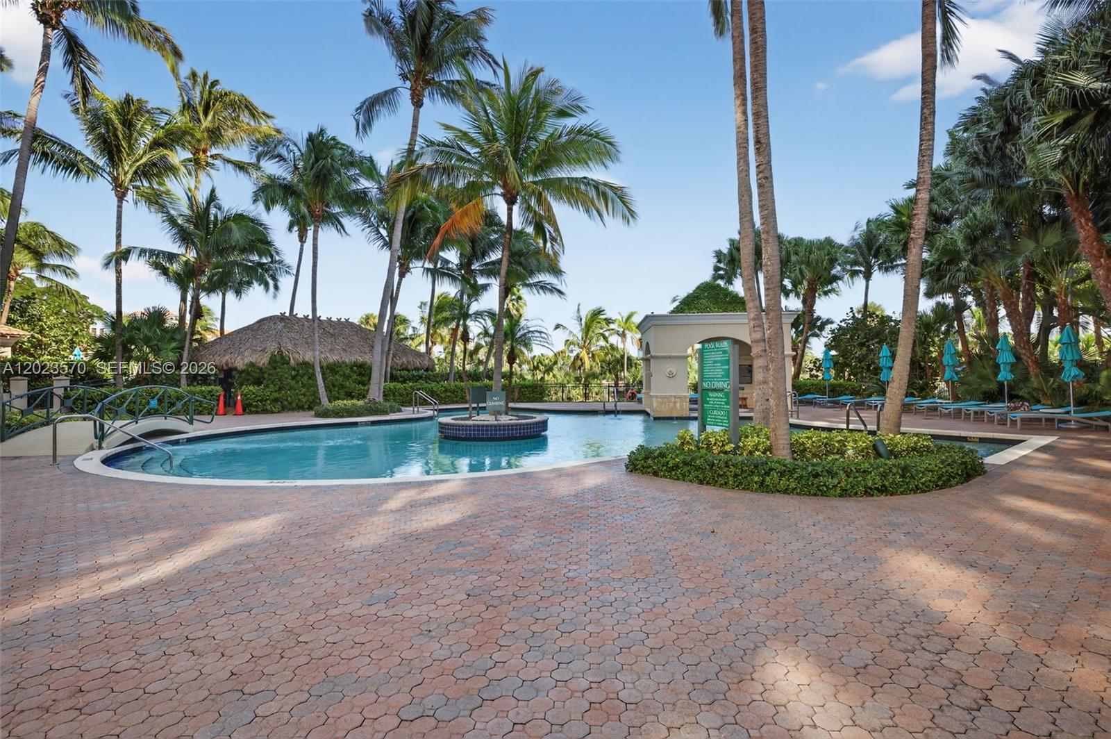 19501 W Country Club Dr #313, Aventura FL 33180