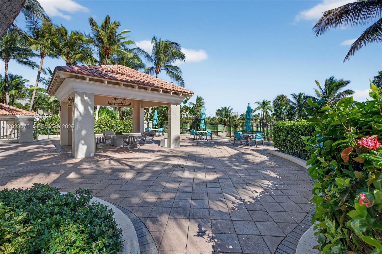 19501 W Country Club Dr #313, Aventura FL 33180