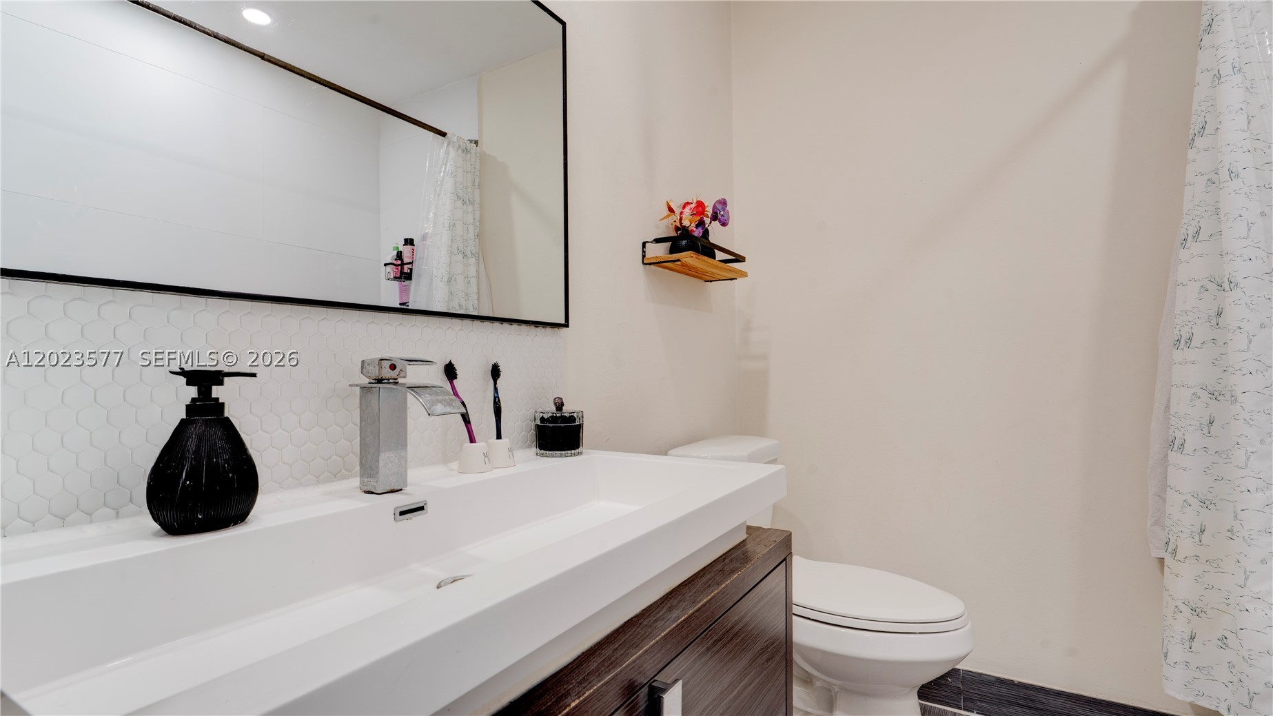 1901 NW S River Dr #12B, Miami FL 33125
