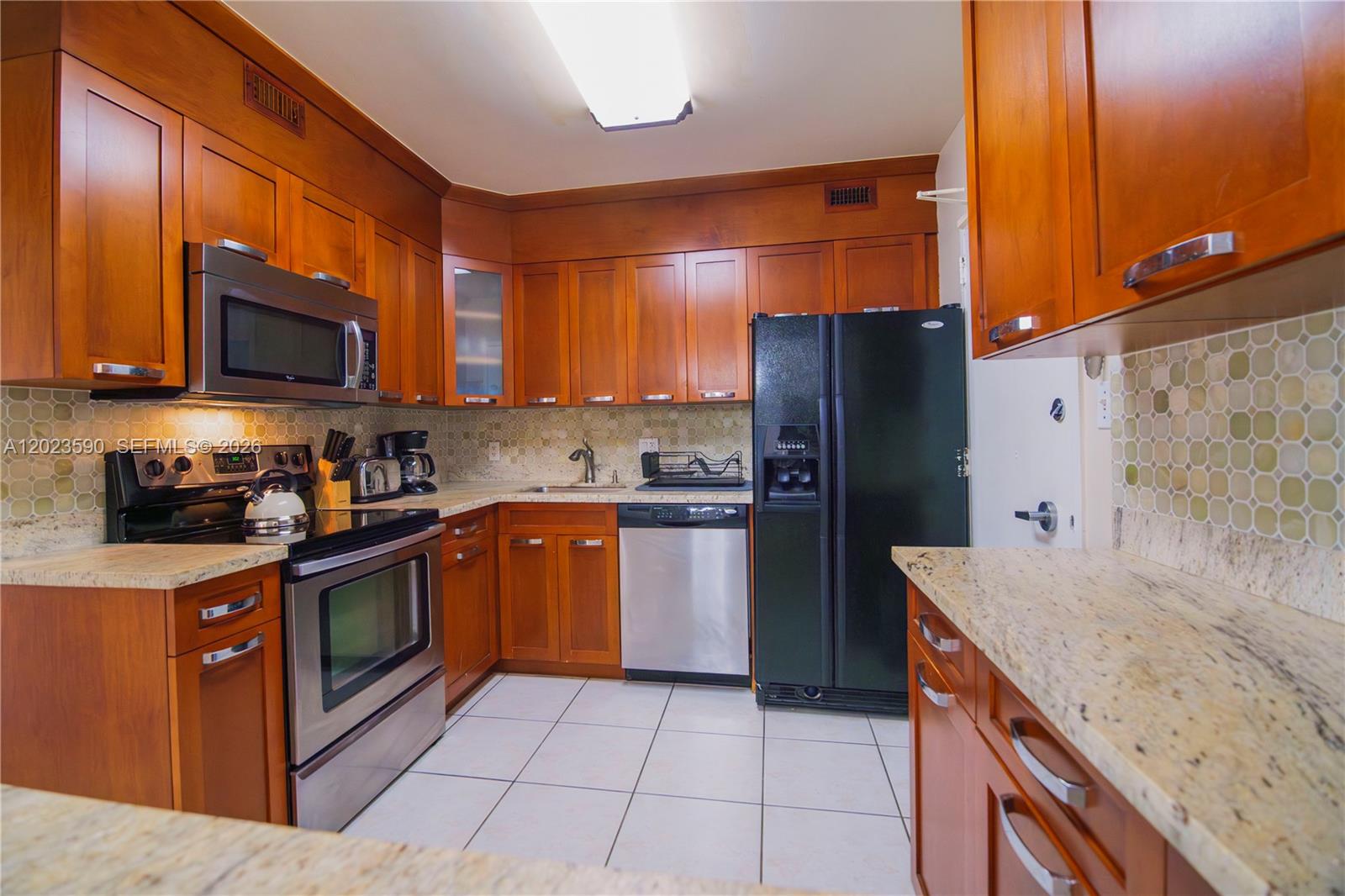5151 Collins Ave #428, Miami Beach FL 33140
