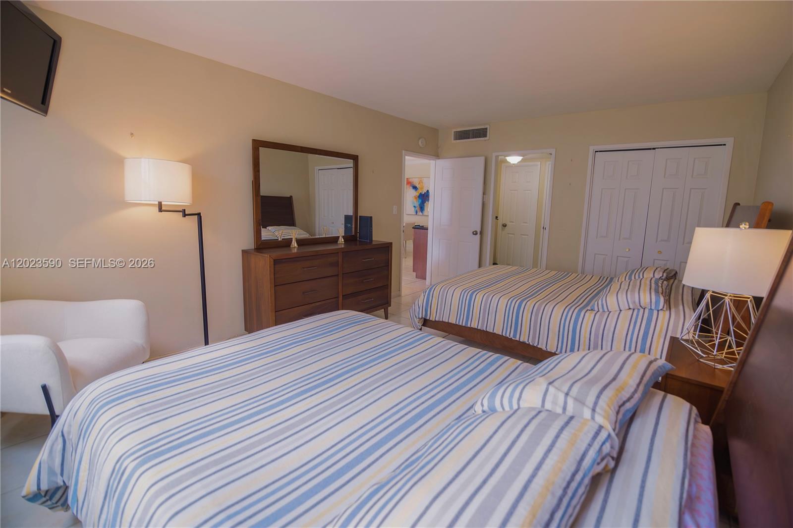 5151 Collins Ave #428, Miami Beach FL 33140
