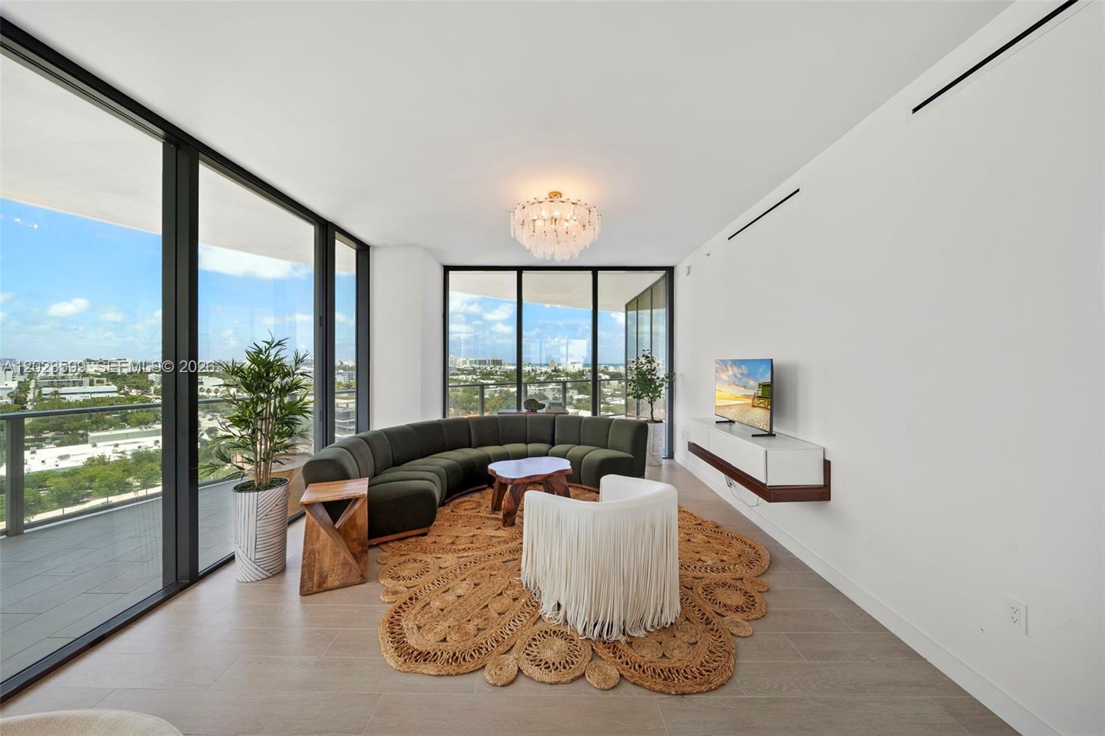 500 Alton #1205, Miami Beach FL 33139