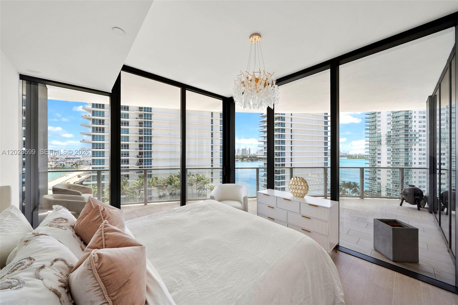 500 Alton #1205, Miami Beach FL 33139