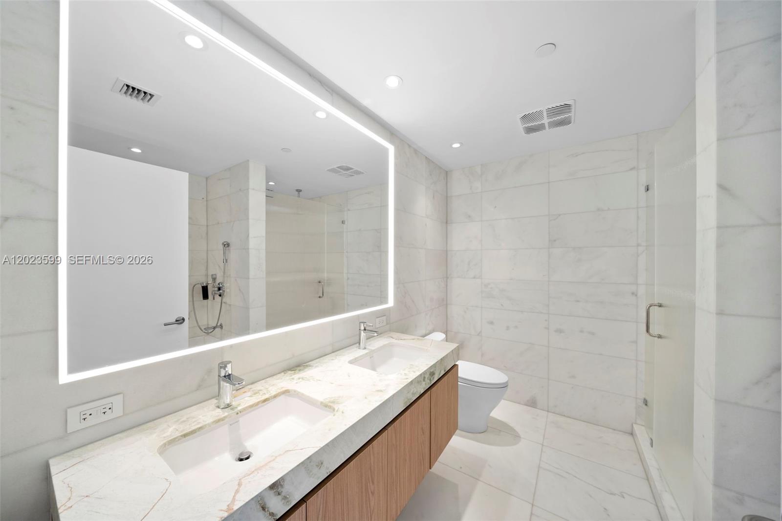 500 Alton #1205, Miami Beach FL 33139