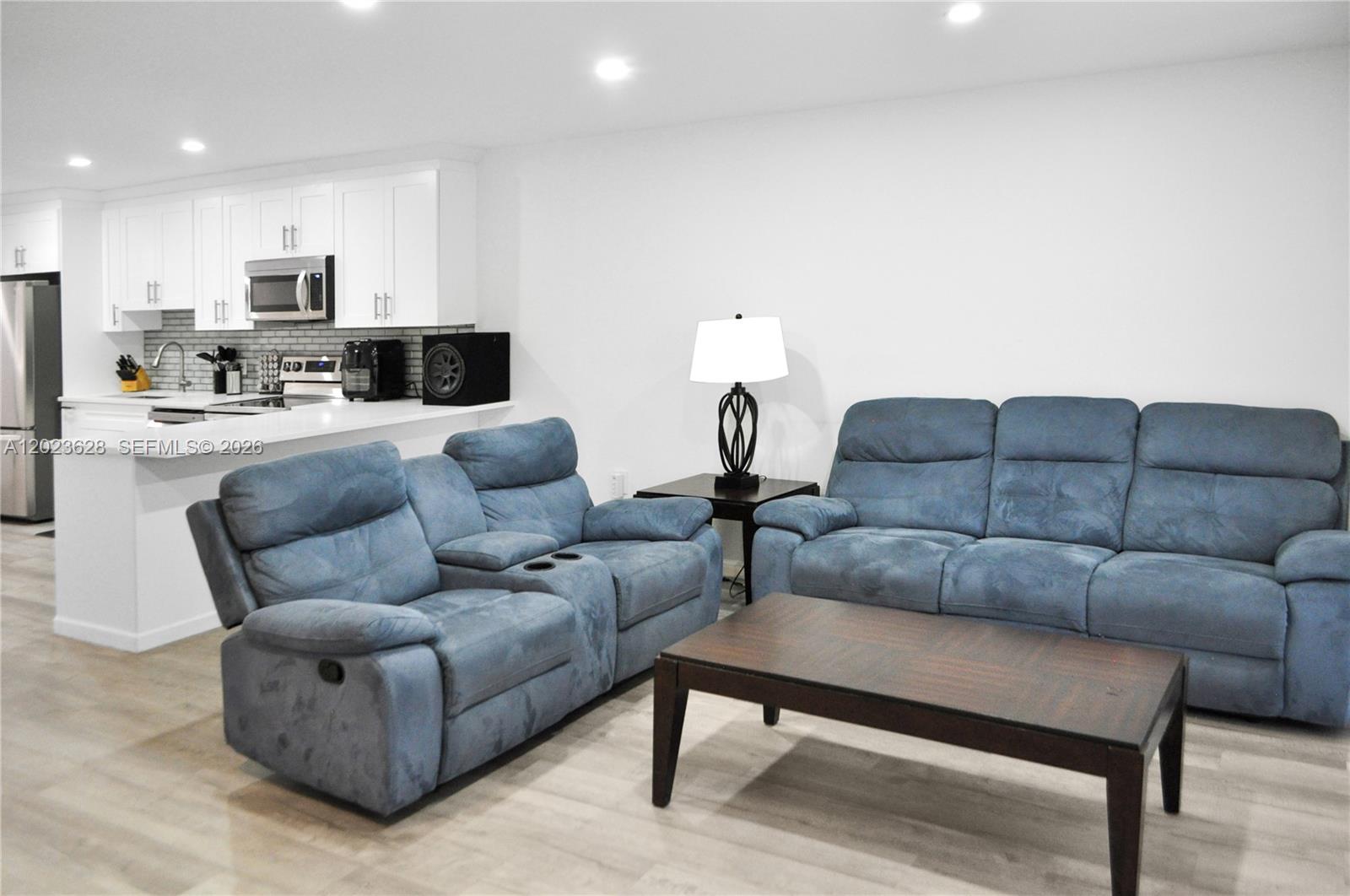 1021 Mockingbird Ln #202, Plantation FL 33324