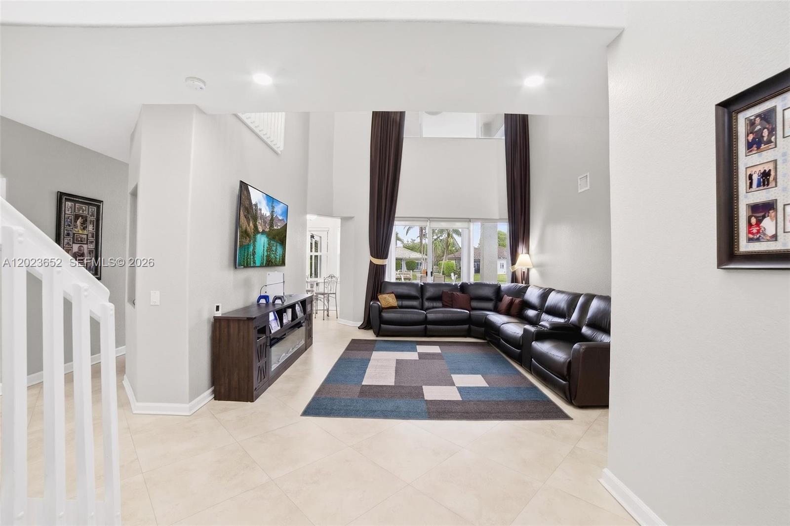 16387 NW 13th St, Pembroke Pines FL 33028