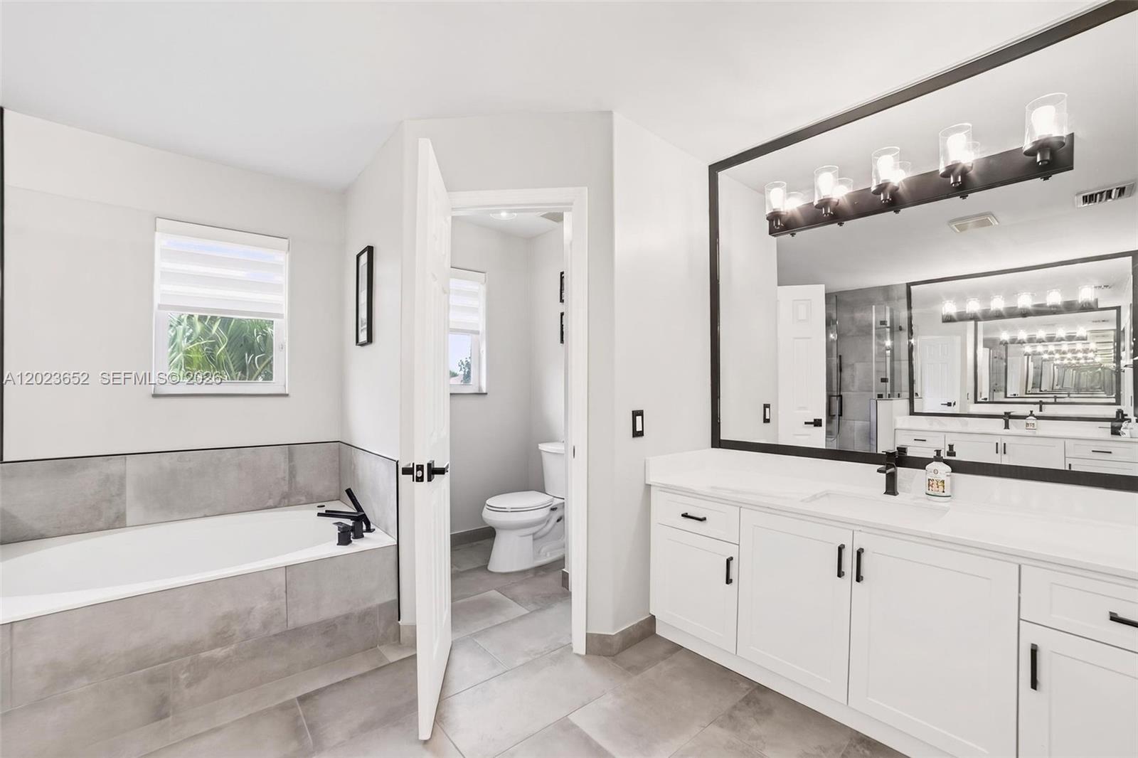 16387 NW 13th St, Pembroke Pines FL 33028