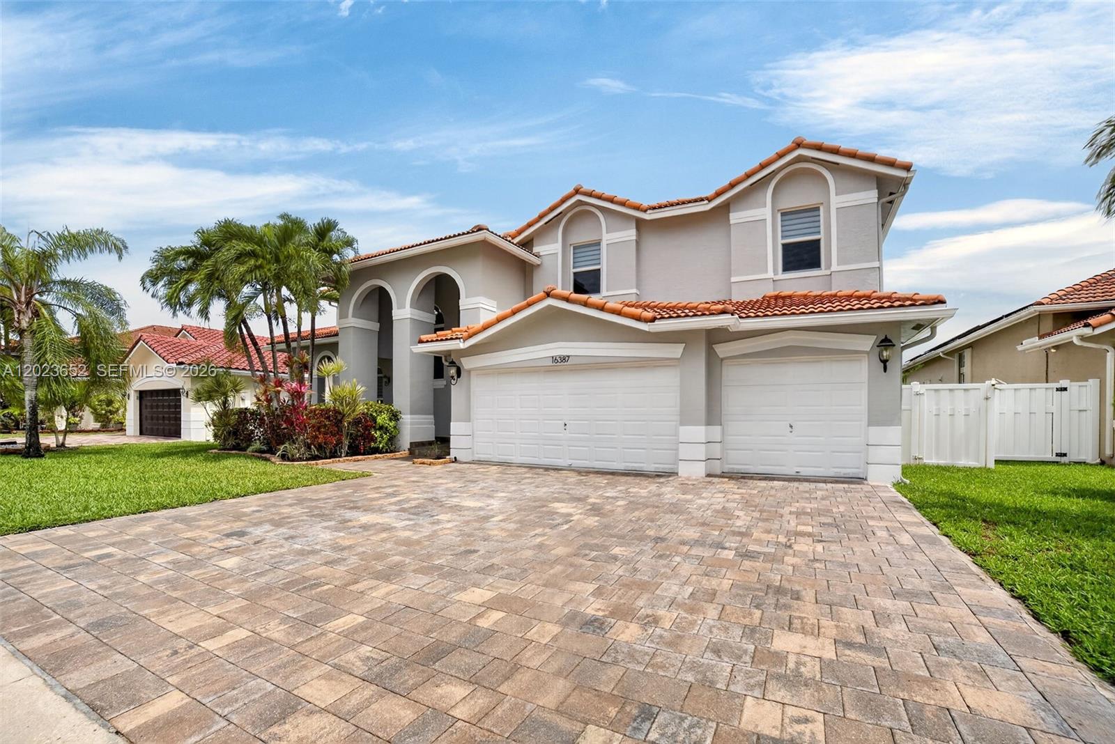 16387 NW 13th St, Pembroke Pines FL 33028