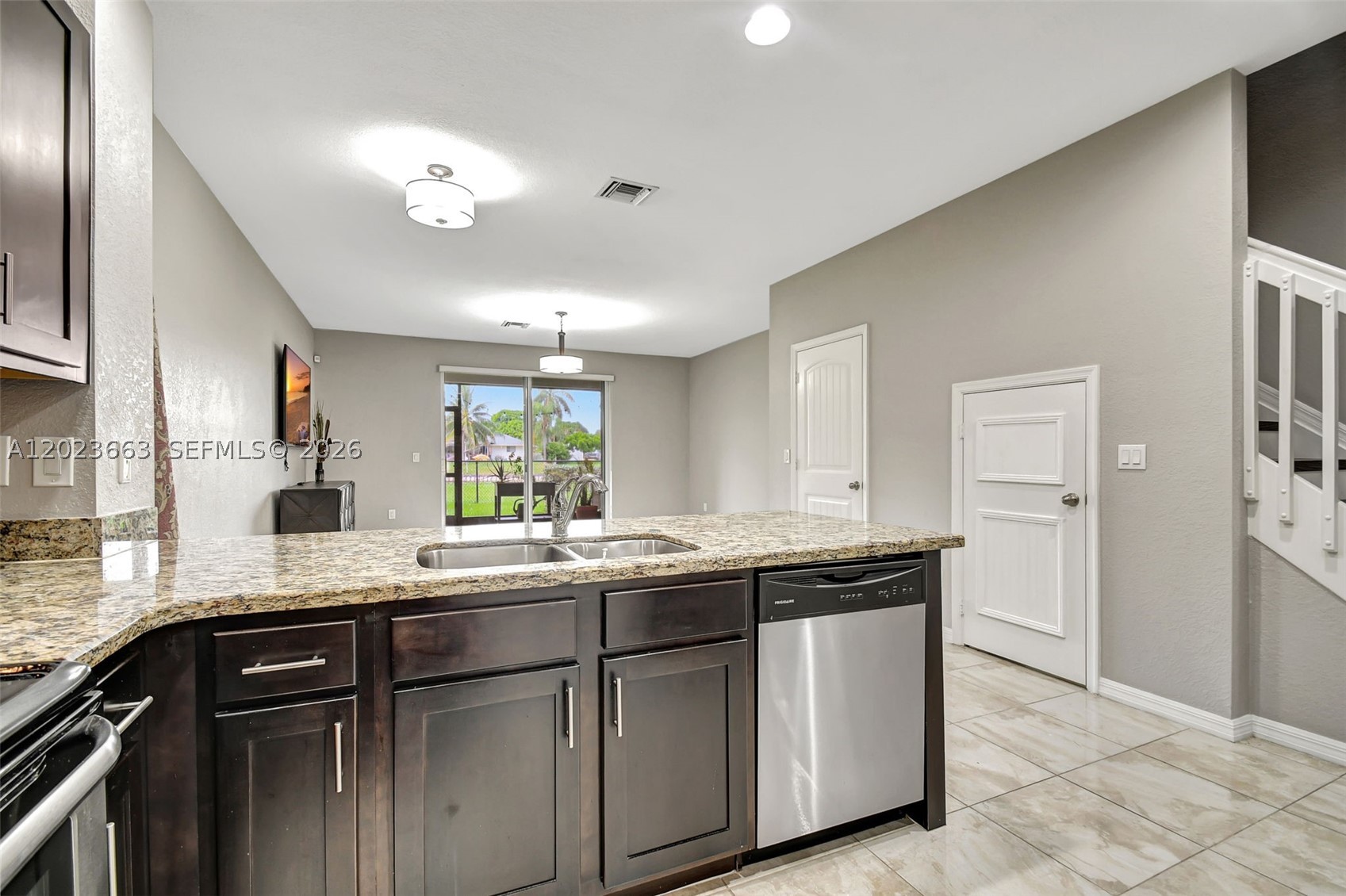 1119 Vermilion Dr, Lake Worth FL 33461