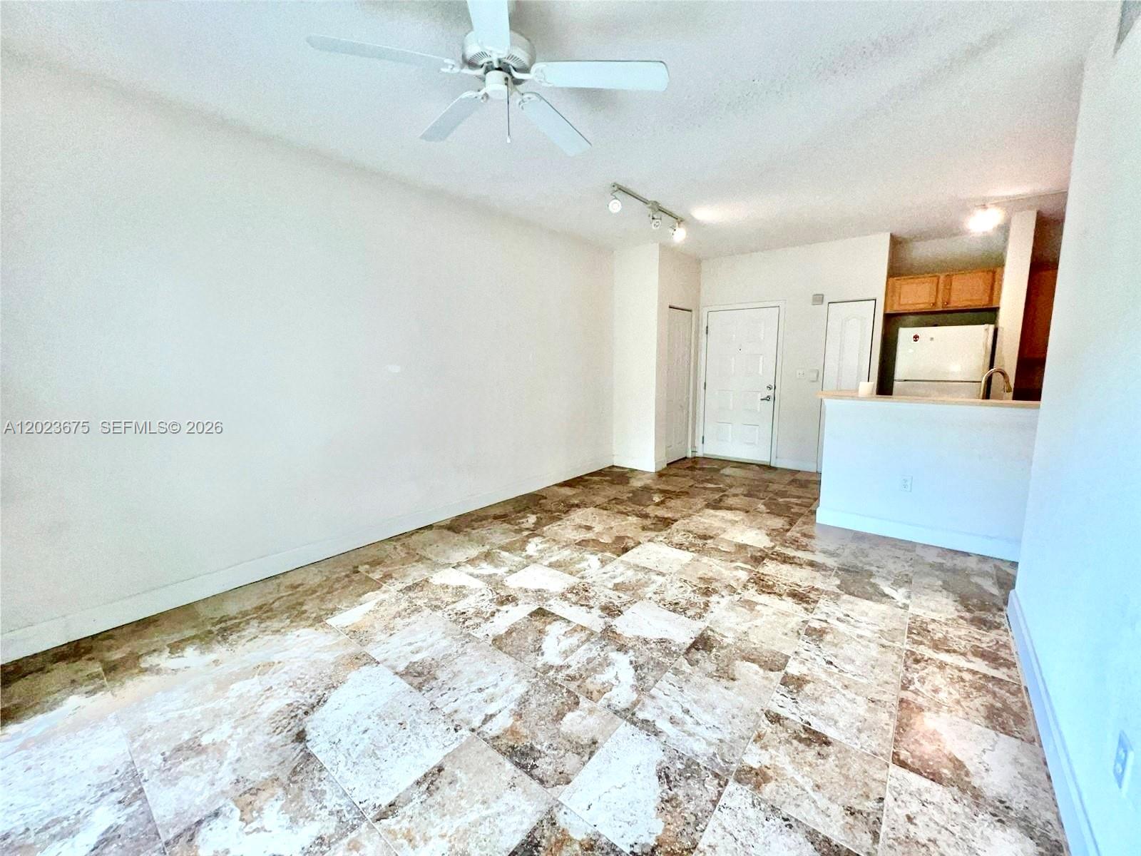 6001 SW 70th St #454, South Miami FL 33143