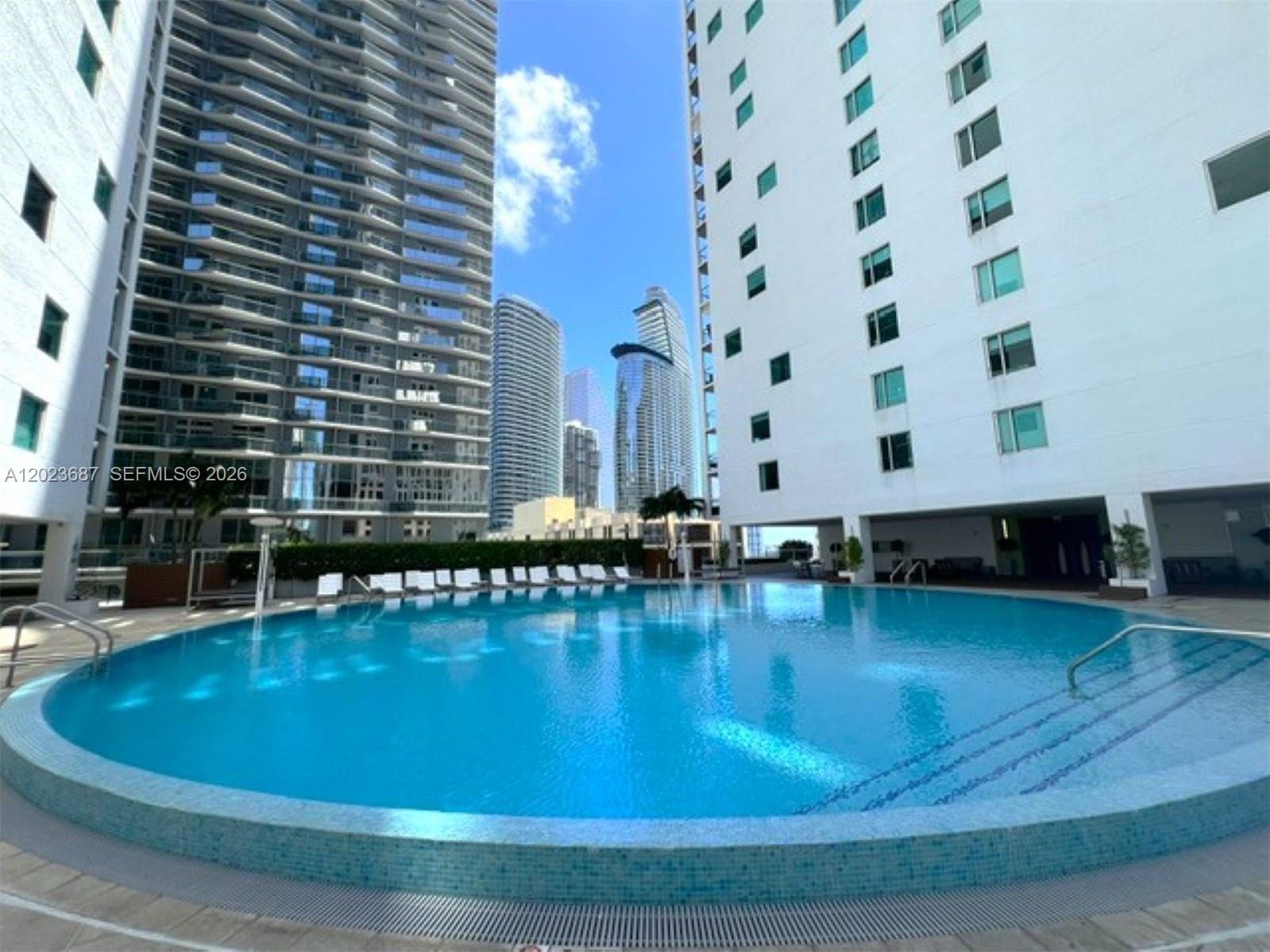 55 SE 6th St #1506, Miami FL 33131