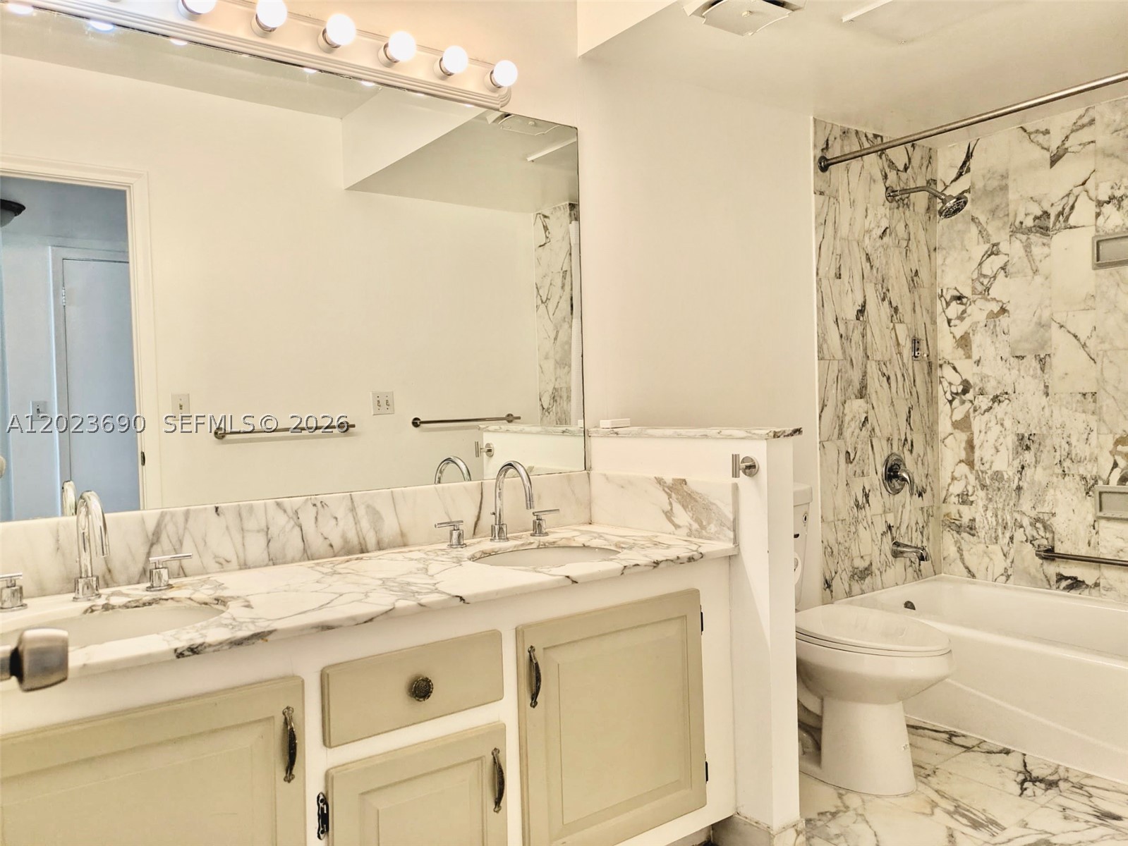 9801 Collins Ave #11M, Bal Harbour FL 33154