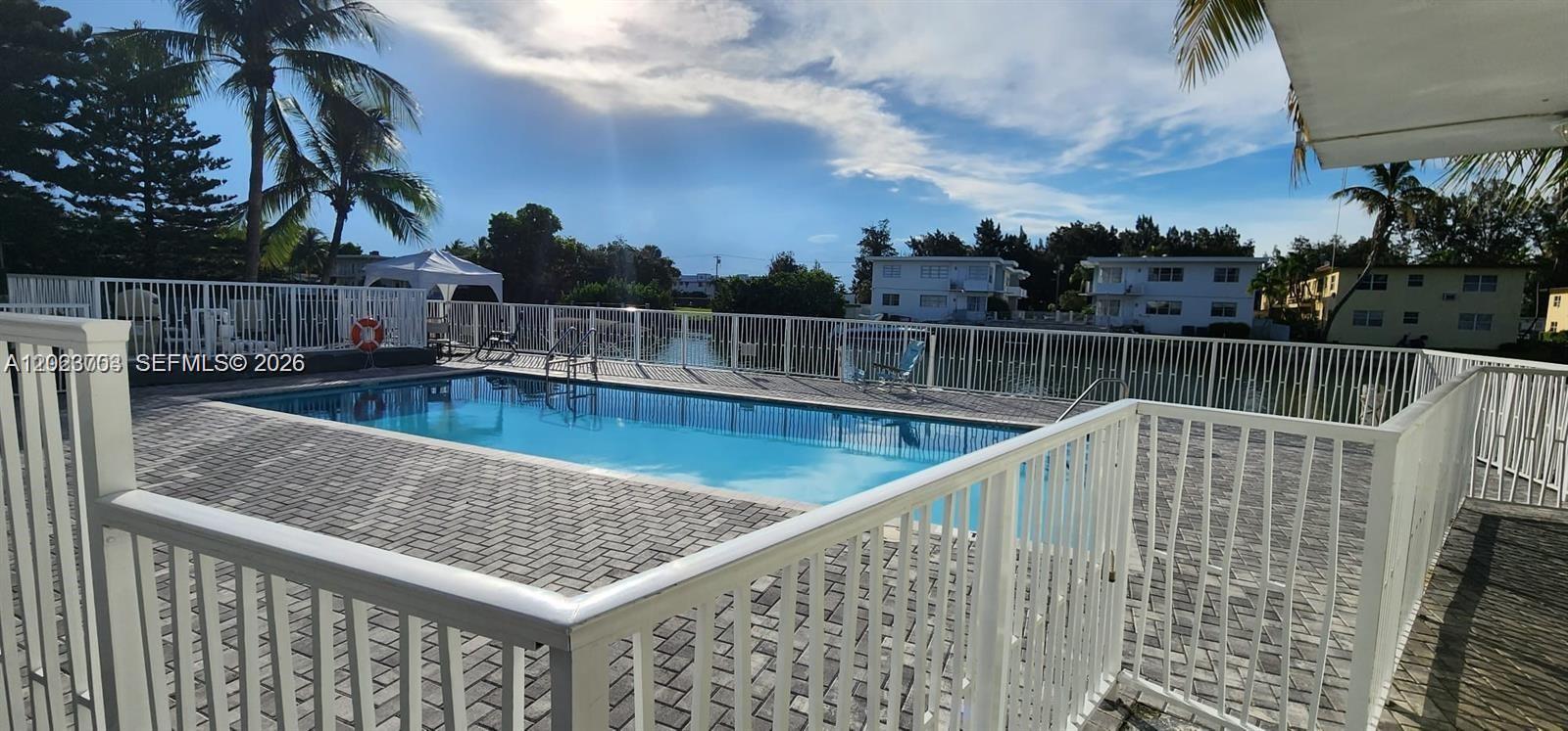 1233 Marseille Dr #5, Miami Beach FL 33141