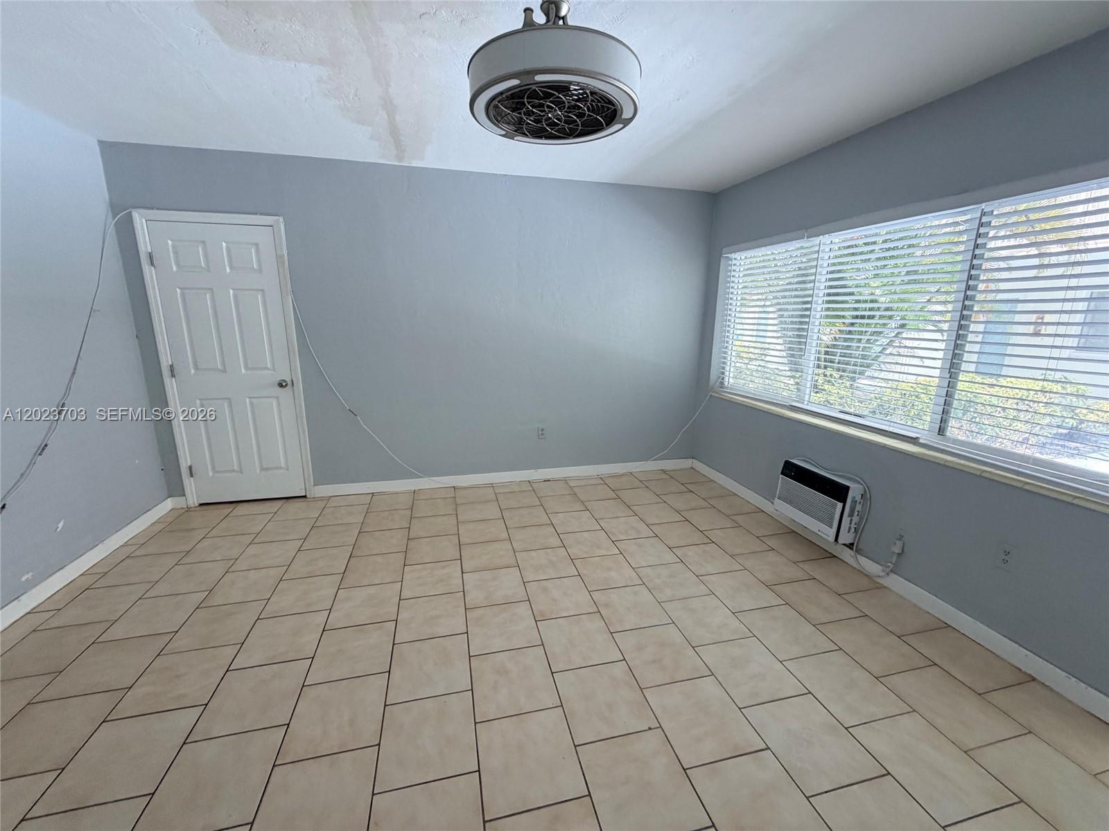 1233 Marseille Dr #5, Miami Beach FL 33141