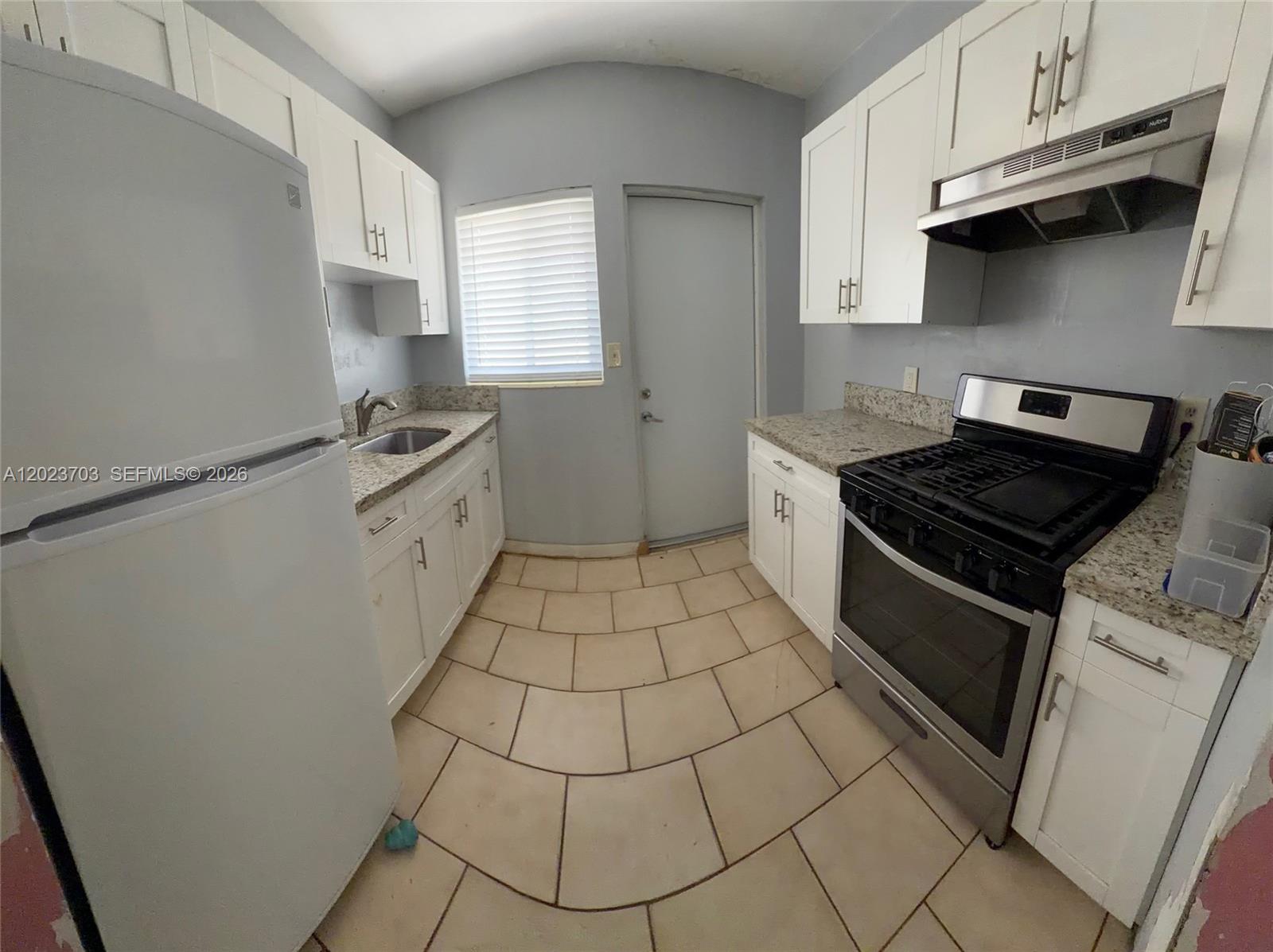 1233 Marseille Dr #5, Miami Beach FL 33141