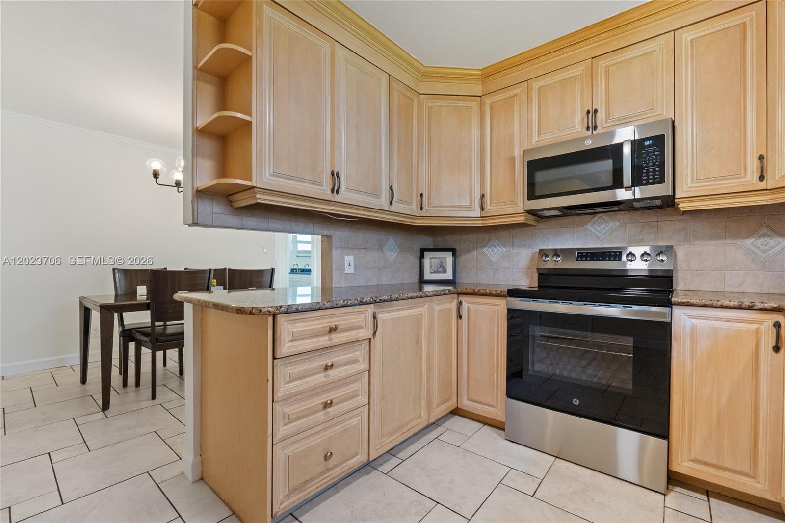 232 SE 6th St, Dania Beach FL 33004