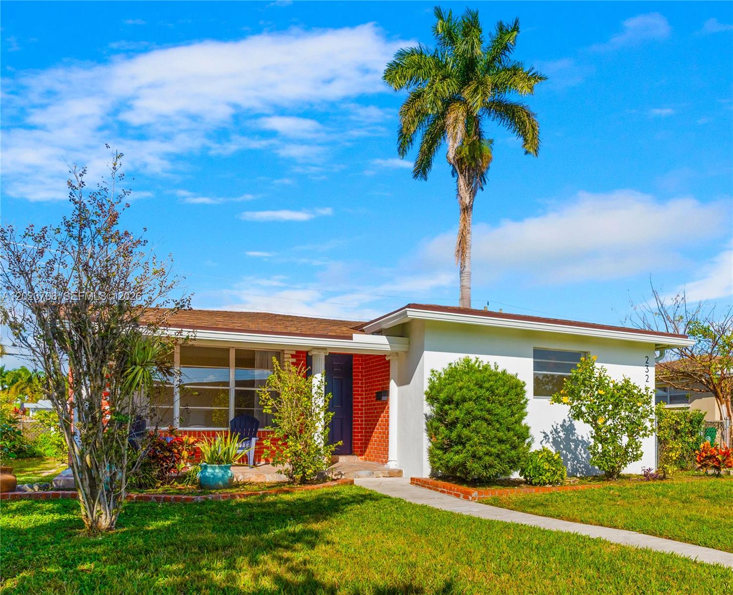 232 SE 6th St, Dania Beach FL 33004