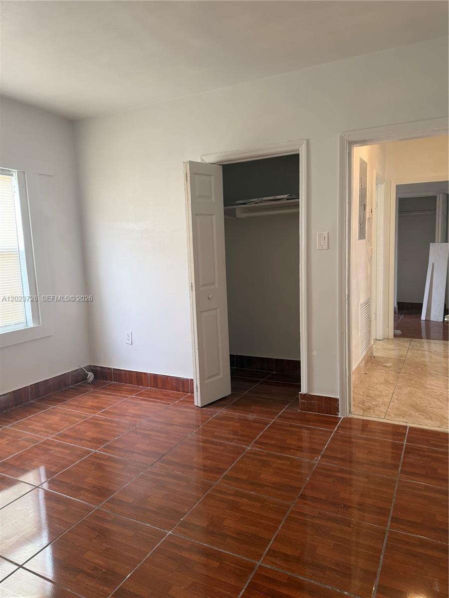 1727 NW 50th St, Miami FL 33142