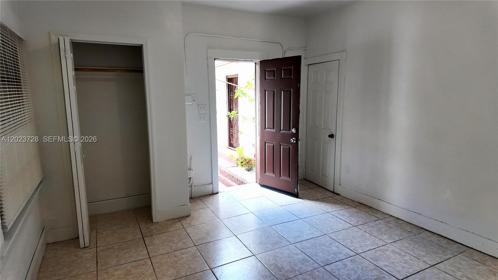 1727 NW 50th St, Miami FL 33142