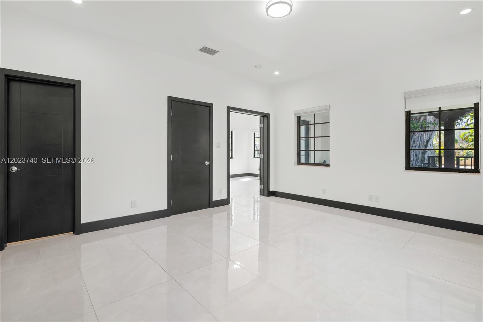 519 Alhambra Cir, Coral Gables FL 33134