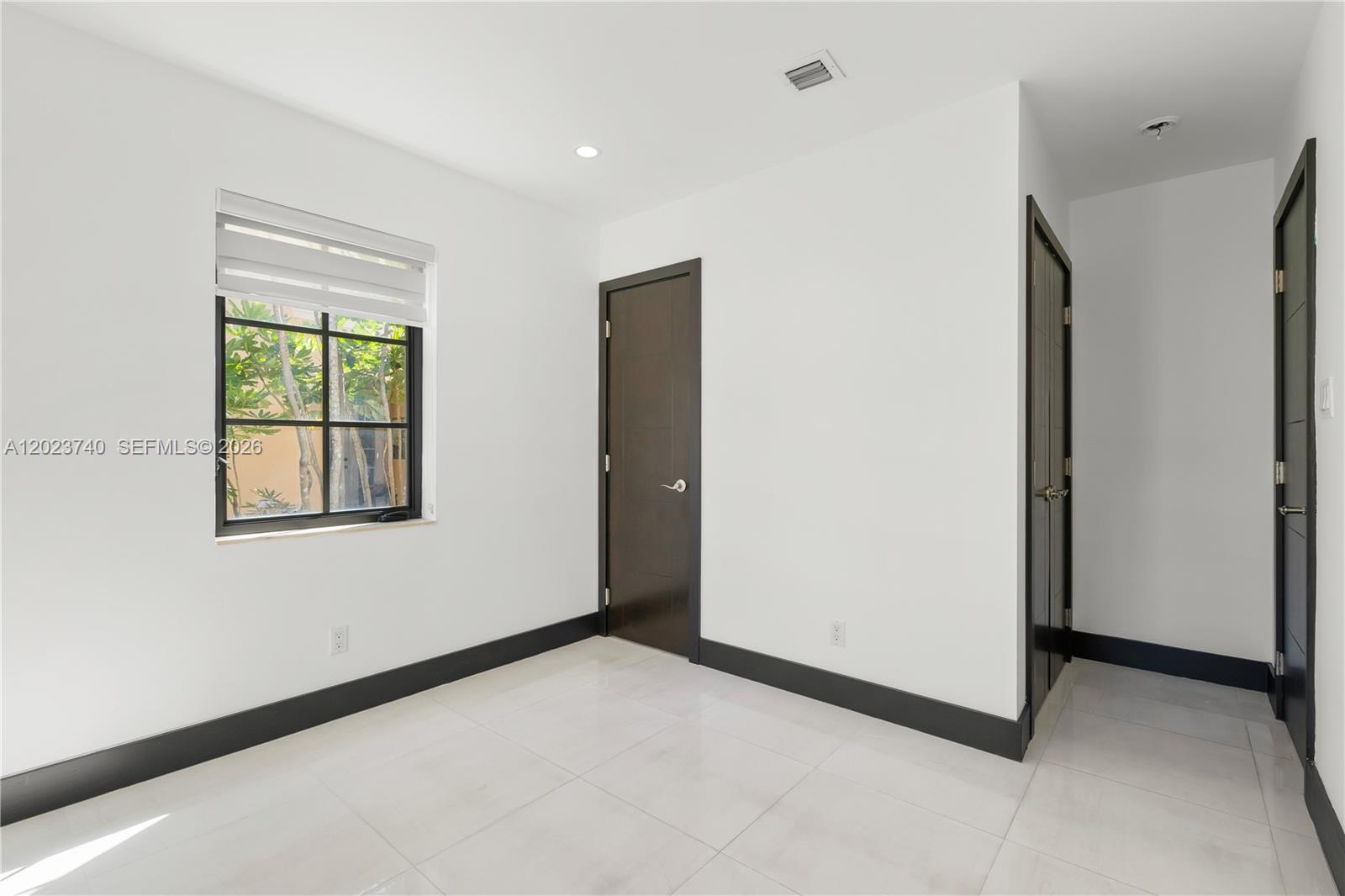 519 Alhambra Cir, Coral Gables FL 33134
