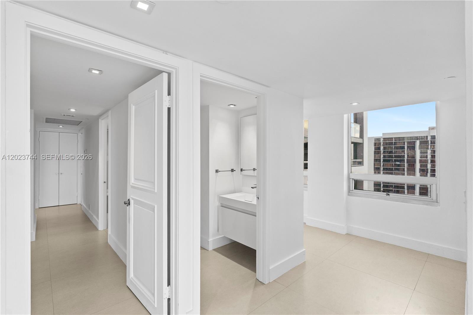 1541 Brickell Ave #C1607, Miami FL 33129