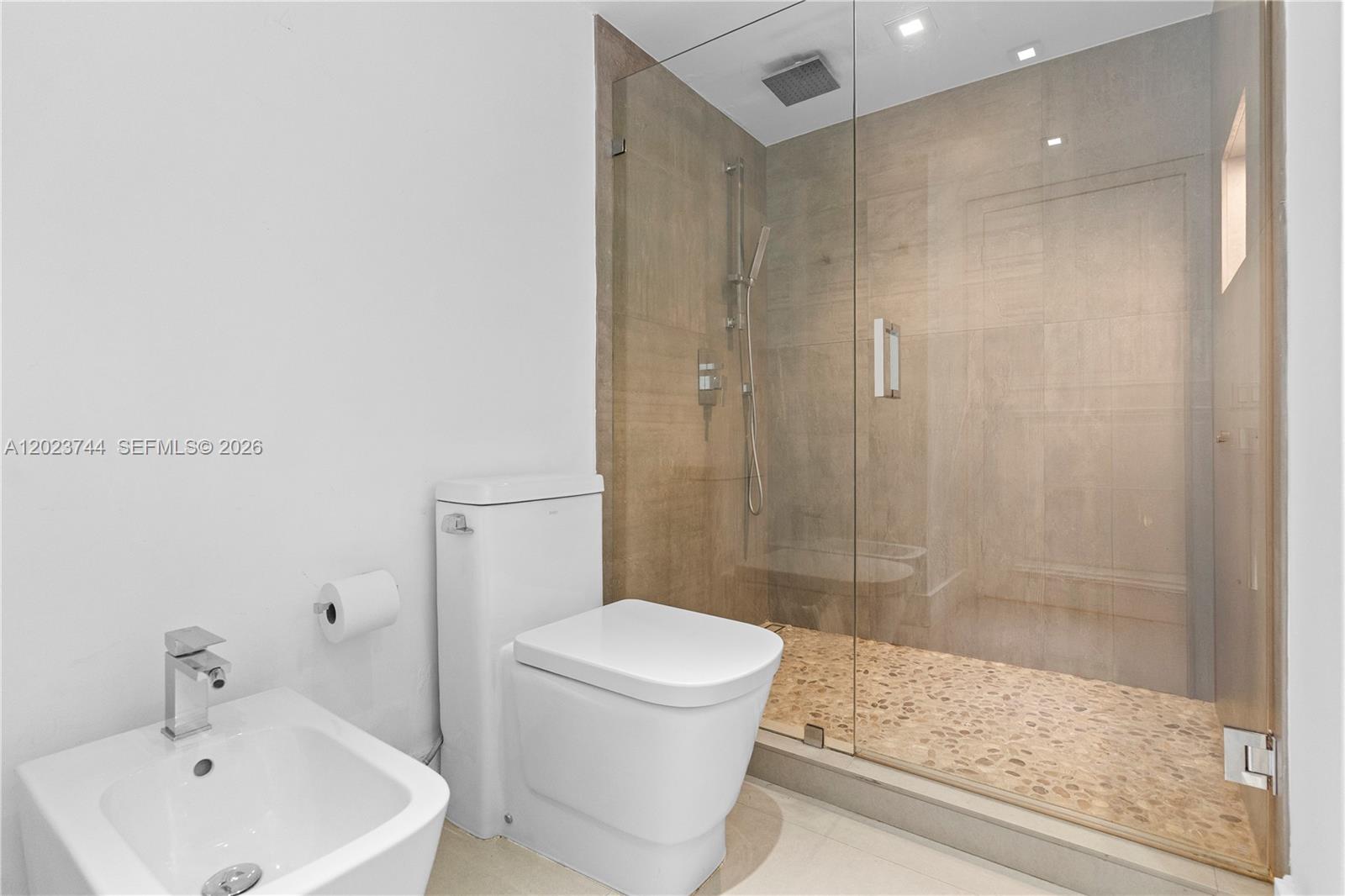 1541 Brickell Ave #C1607, Miami FL 33129