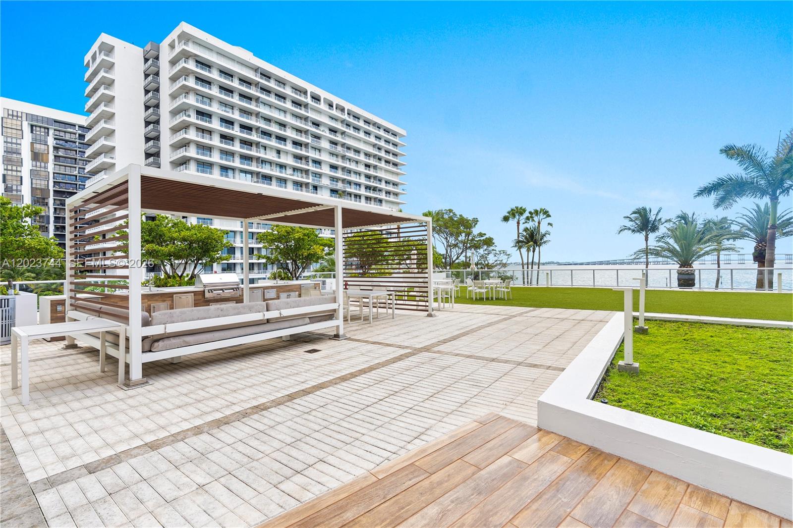 1541 Brickell Ave #C1607, Miami FL 33129