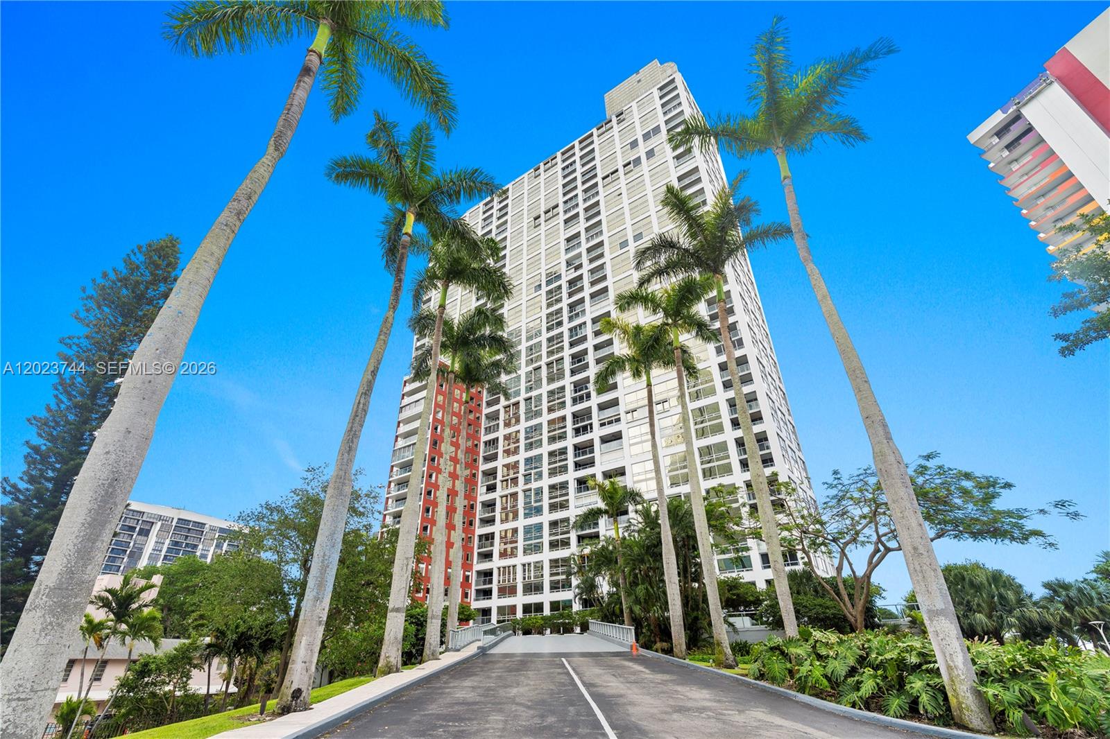 1541 Brickell Ave #C1607, Miami FL 33129