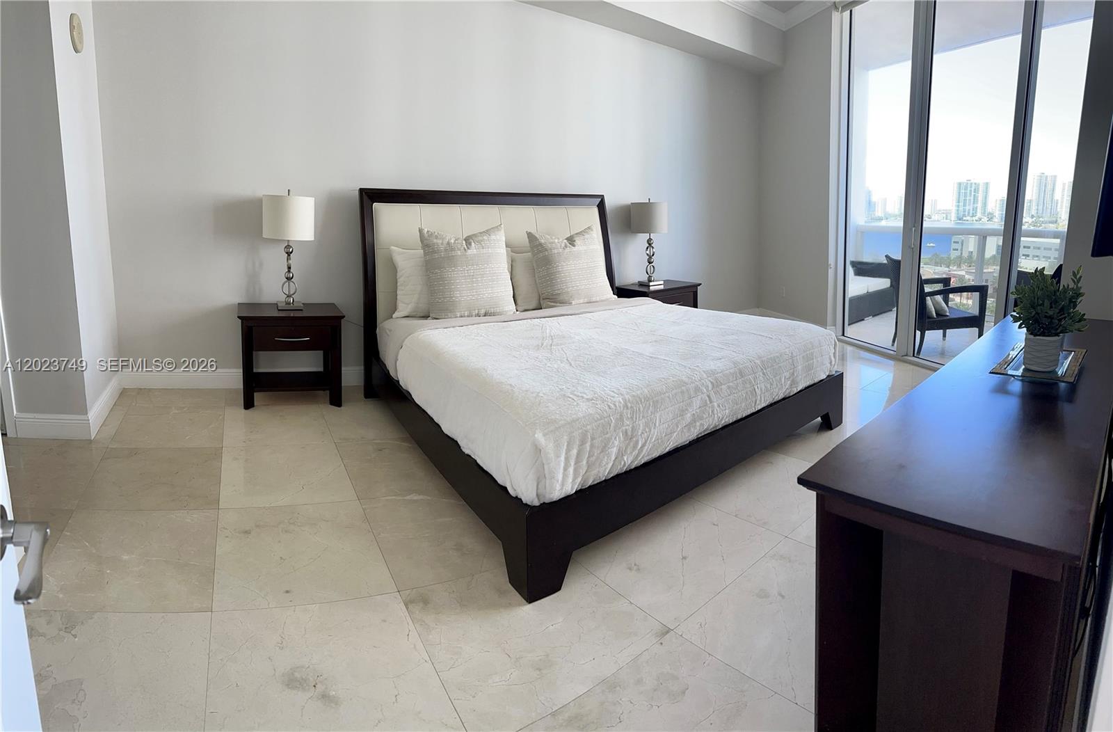 18101 Collins Ave #1108, Sunny Isles Beach FL 33160