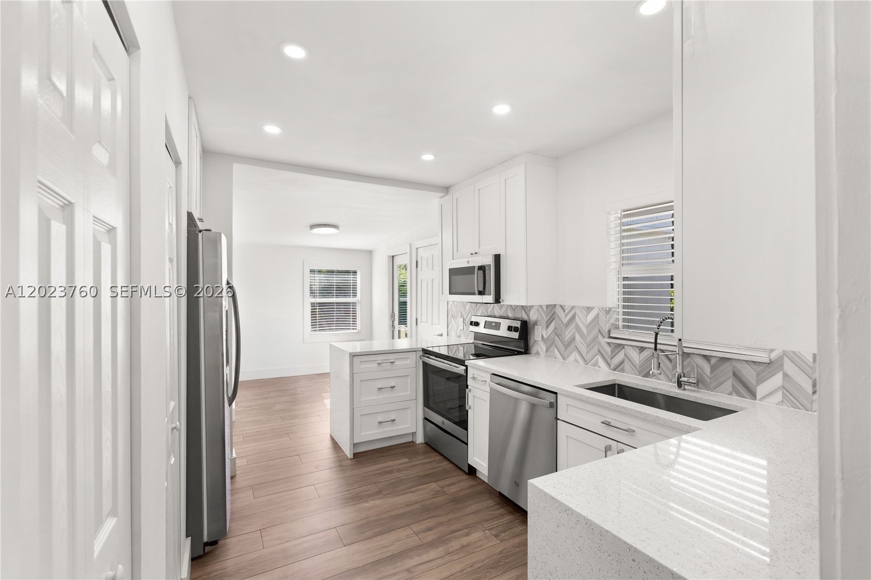 900 Tangier St, Coral Gables FL 33134