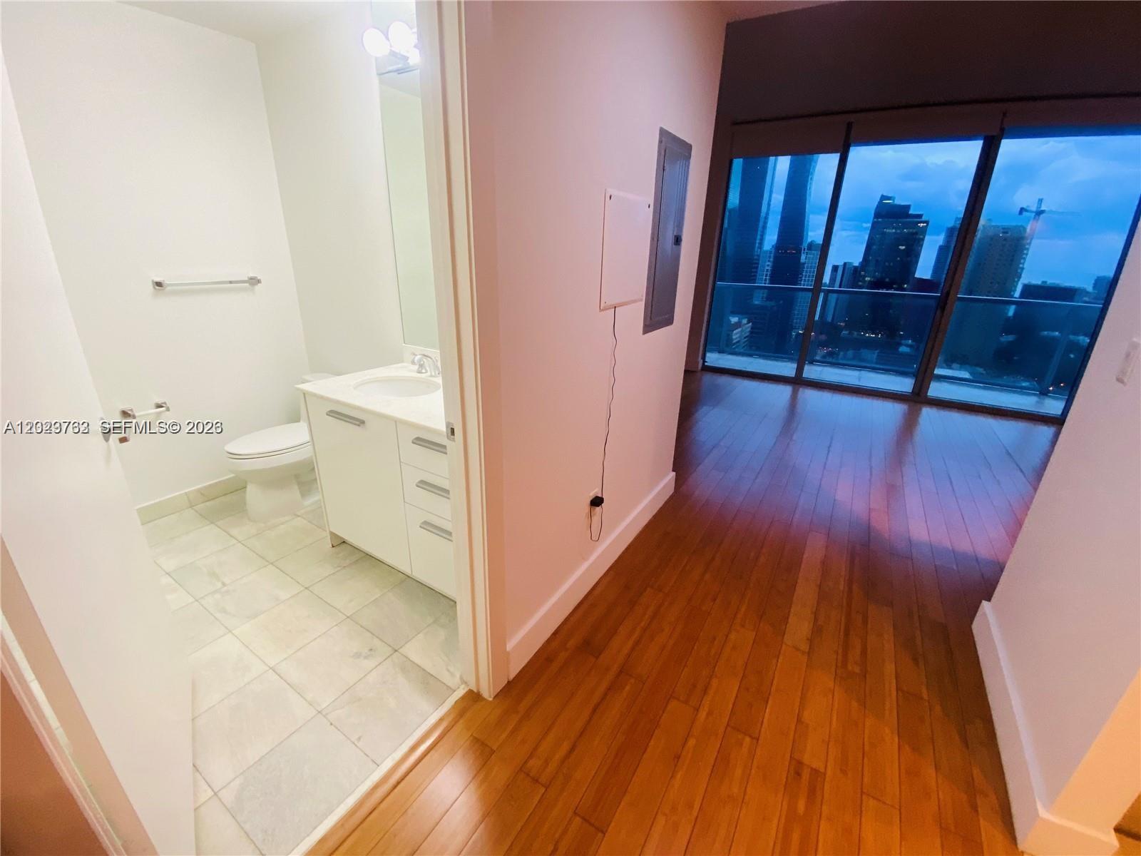 1060 Brickell Ave #3109, Miami FL 33131