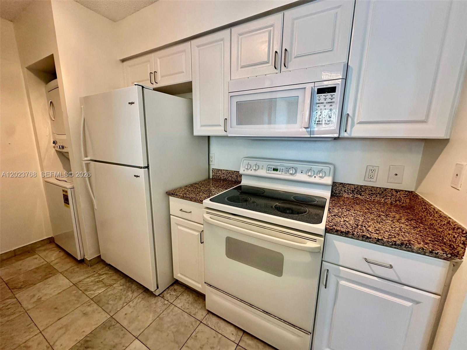 1155 Brickell Bay Dr #905, Miami FL 33131