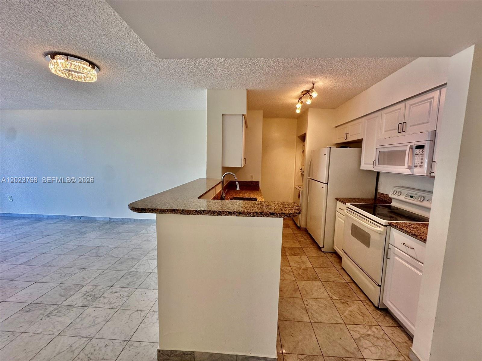 1155 Brickell Bay Dr #905, Miami FL 33131