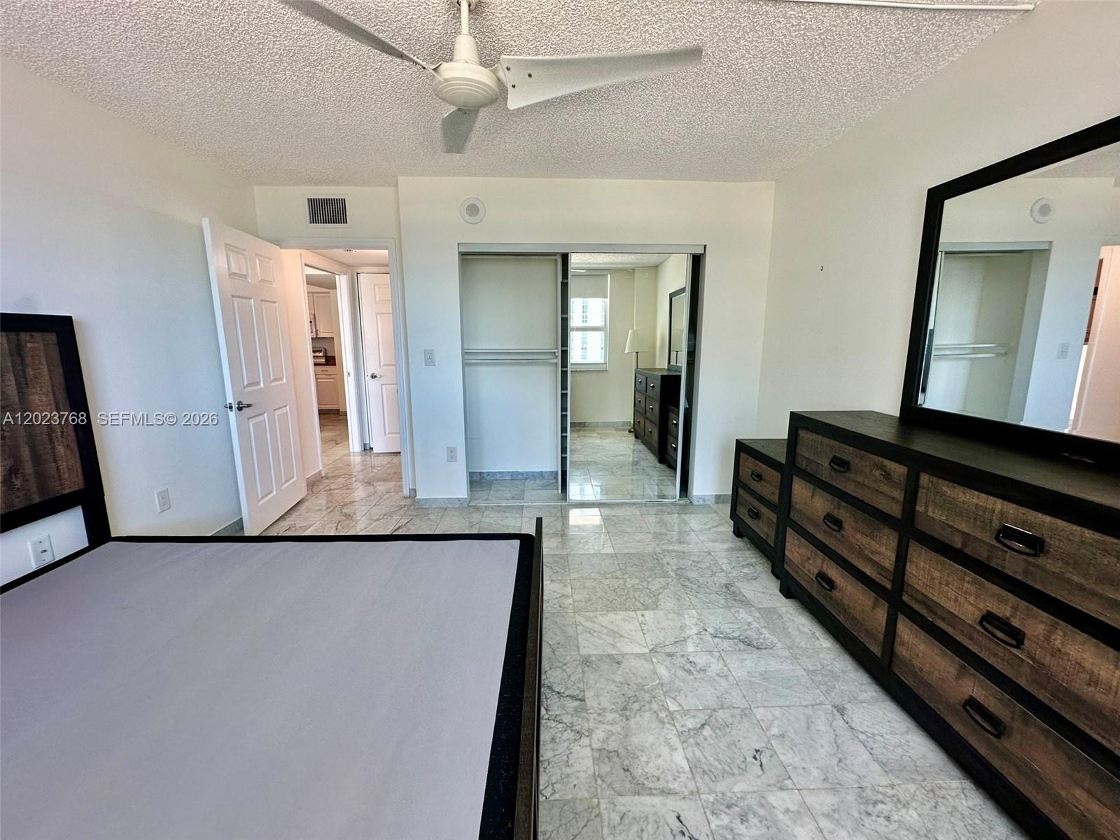 1155 Brickell Bay Dr #905, Miami FL 33131