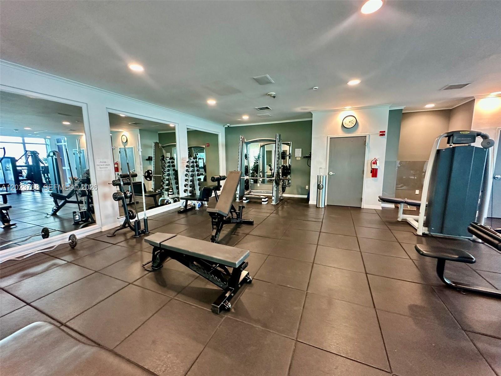 1155 Brickell Bay Dr #905, Miami FL 33131
