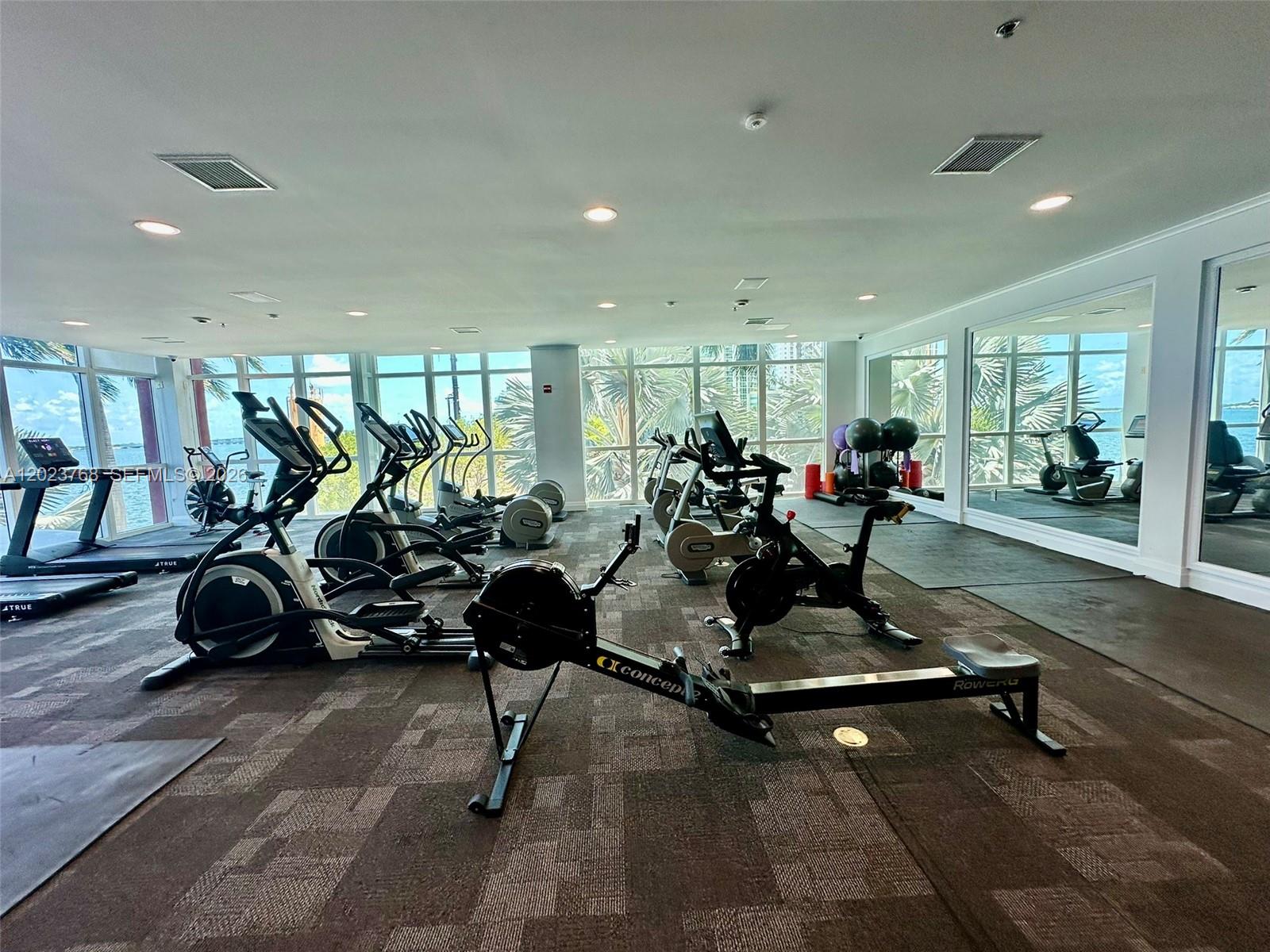 1155 Brickell Bay Dr #905, Miami FL 33131