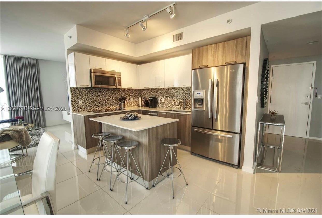 5300 Paseo Blvd   Unit 401 #401, Doral FL 33166