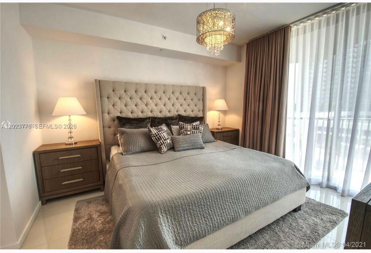 5300 Paseo Blvd   Unit 401 #401, Doral FL 33166