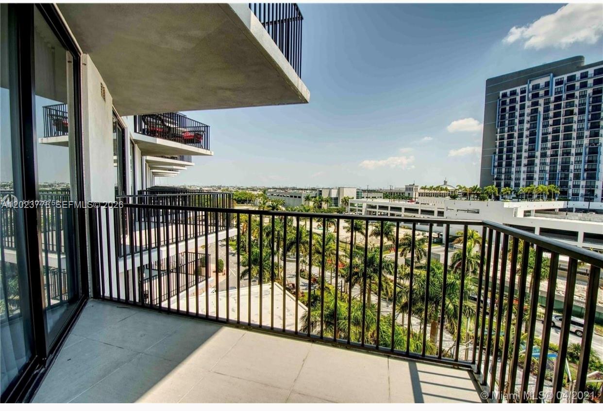 5300 Paseo Blvd   Unit 401 #401, Doral FL 33166