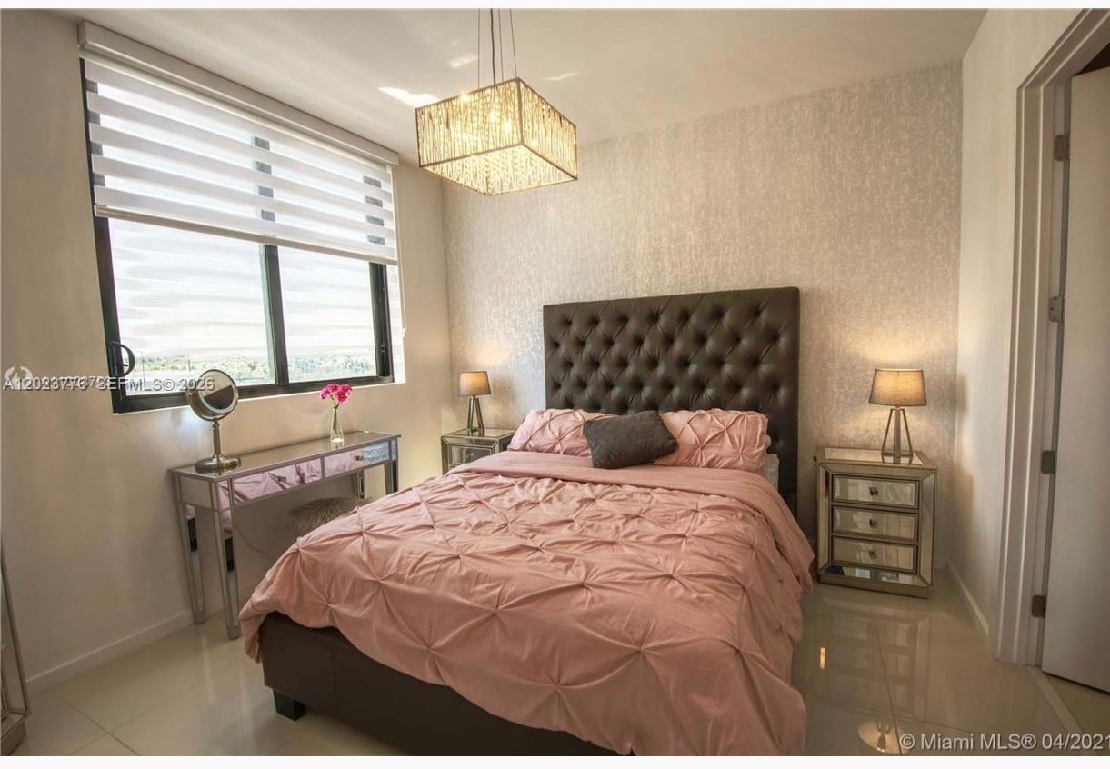 5300 Paseo Blvd   Unit 401 #401, Doral FL 33166