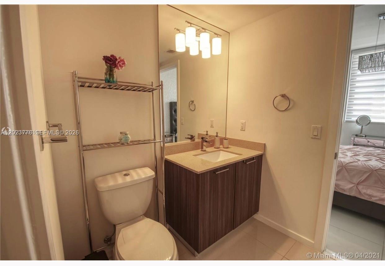 5300 Paseo Blvd   Unit 401 #401, Doral FL 33166