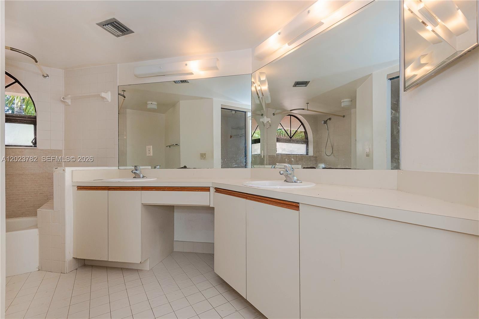 15525 N Miami Lakeway N #205-8, Miami Lakes FL 33014