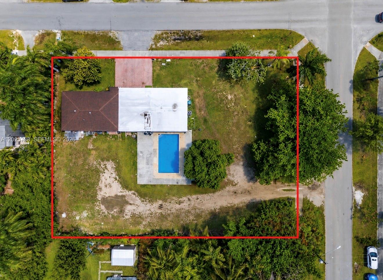329 NW 13th St, Homestead FL 33030