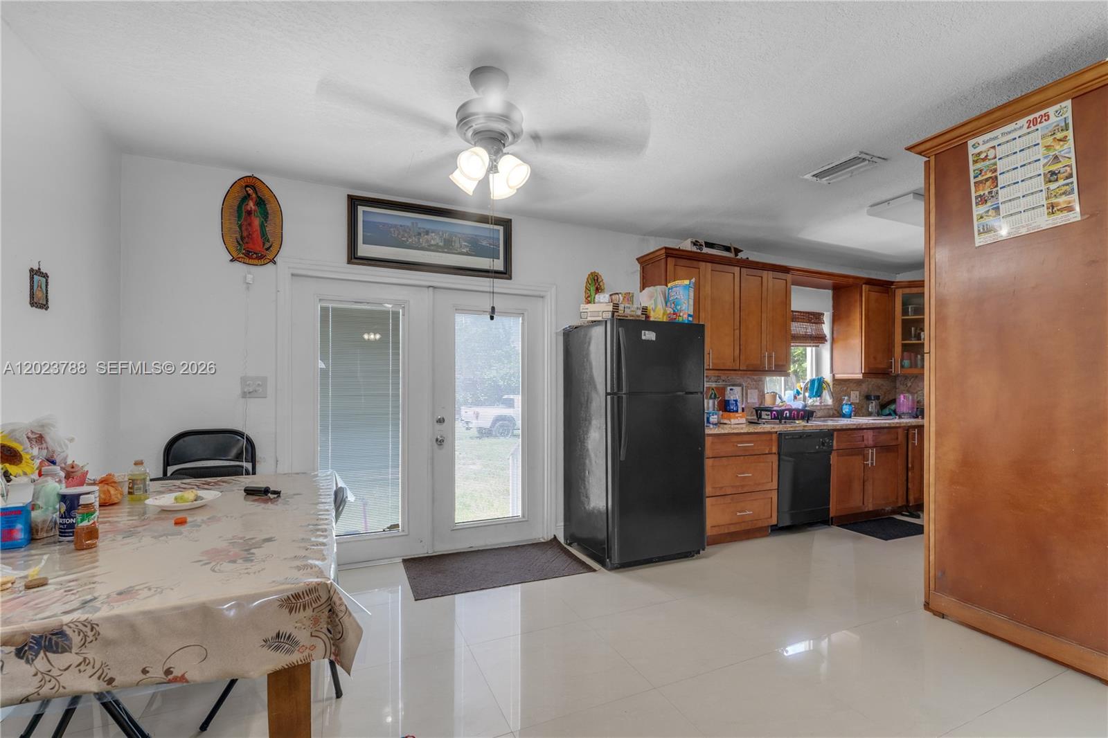 329 NW 13th St, Homestead FL 33030