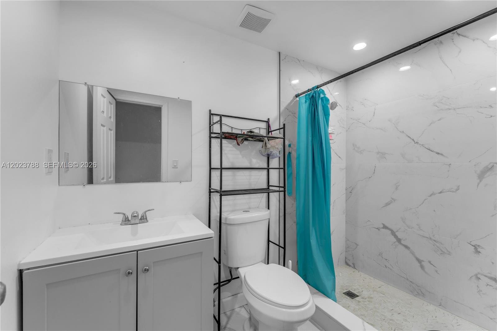 329 NW 13th St, Homestead FL 33030