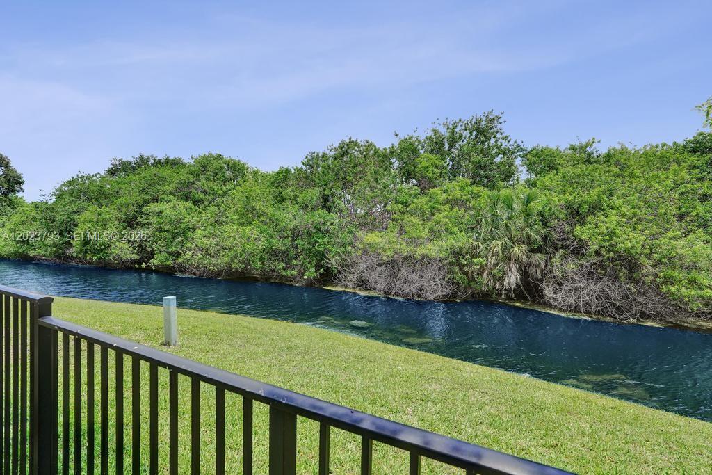 21461 Sawmill Ct, Boca Raton FL 33498