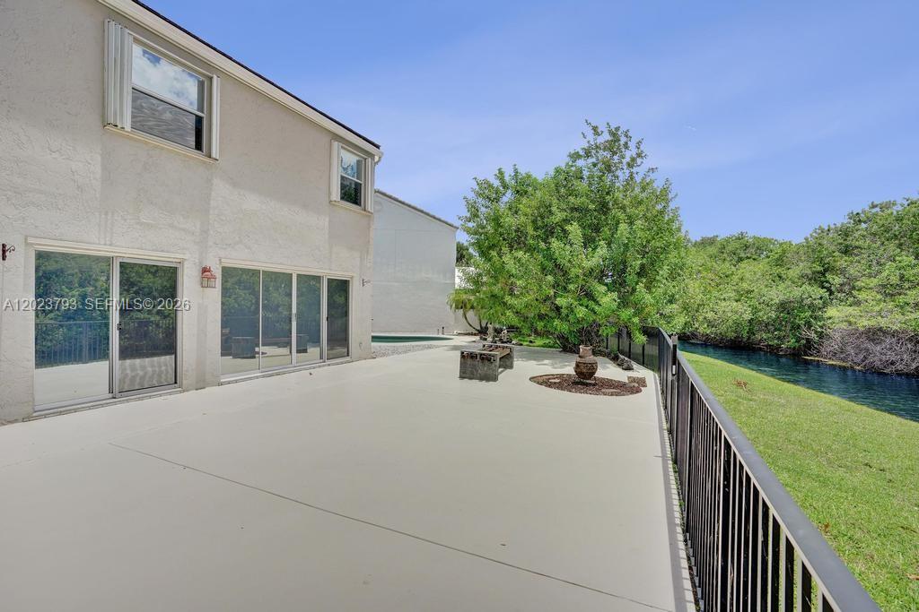 21461 Sawmill Ct, Boca Raton FL 33498