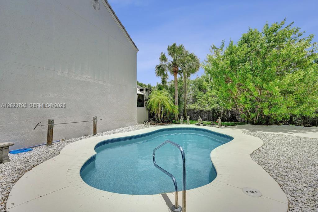 21461 Sawmill Ct, Boca Raton FL 33498