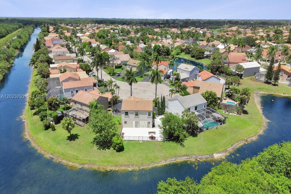 21461 Sawmill Ct, Boca Raton FL 33498